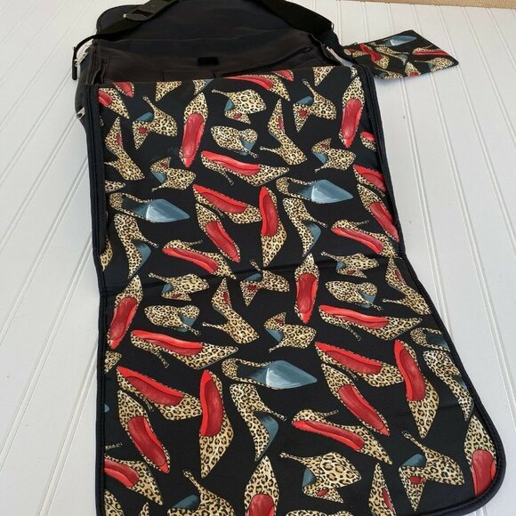 CUTEST ROOMY BLACK DIAPER BAG by Messenger with Covered Changing Pad - Picture 6 of 9